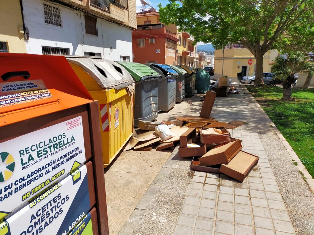 El PSOE ha trasladado a la alcaldesa de Motril las quejas vecinales por la falta de limpieza.
